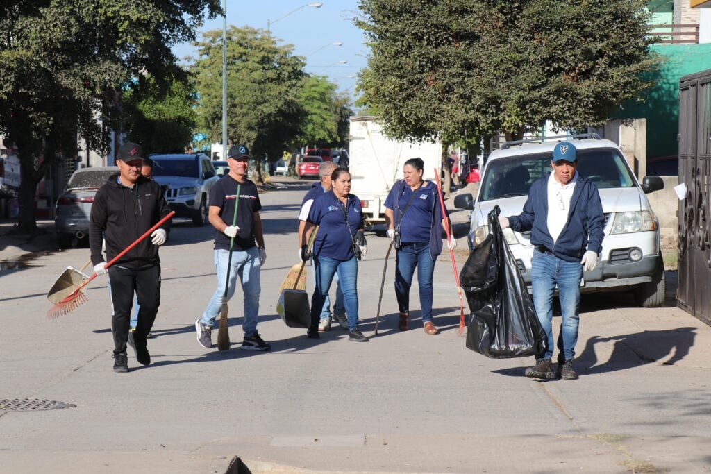 Jornada de limpieza y retiro de basura en Mazatlán