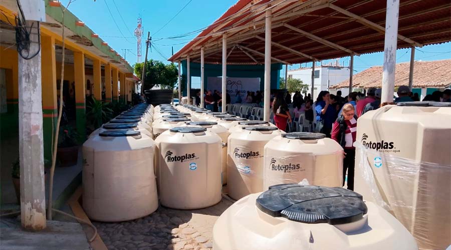 Mazatlán entrega apoyos a 800 beneficiarios