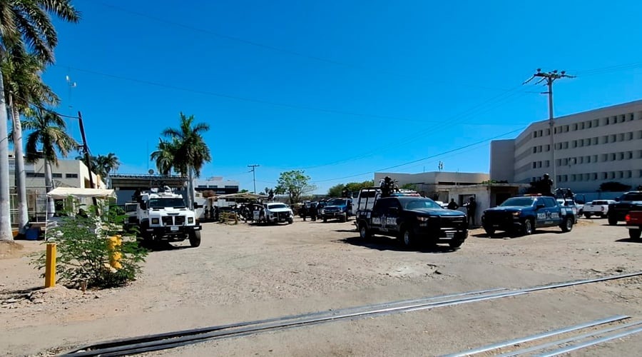 Operativo en el Centro Penitenciario de Aguaruto.