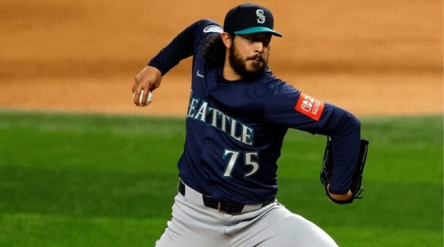 ¡Cayó el 17! Andrés Muñoz cosecha otro rescate y continúa como el mejor cerrador en MLB
