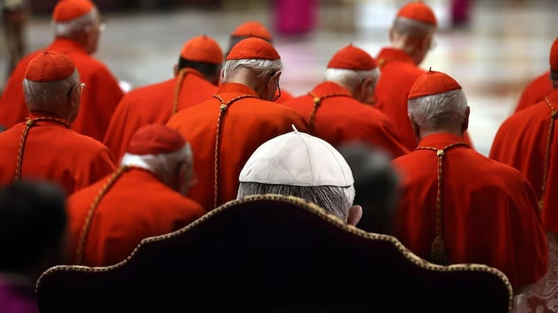 Arranca el cónclave que elegirá al sucesor del papa Francisco