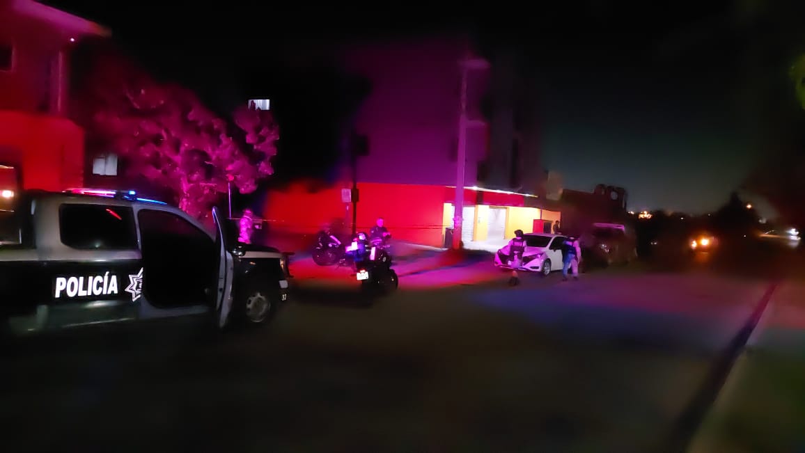 Atacan a un hombre a balazos cuando llegaba a su casa, en la colonia Nuevo Milenio, en Mazatlán