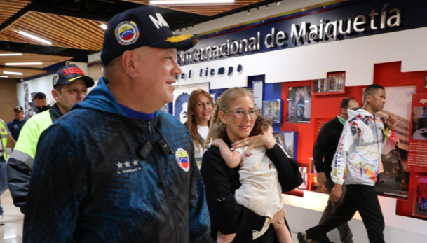 EU devuelve a Venezuela a la niña Maikelys Espinoza