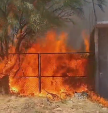 No hubo lesionados: se incendia vivienda de madera en el Poniente de Los Mochis
