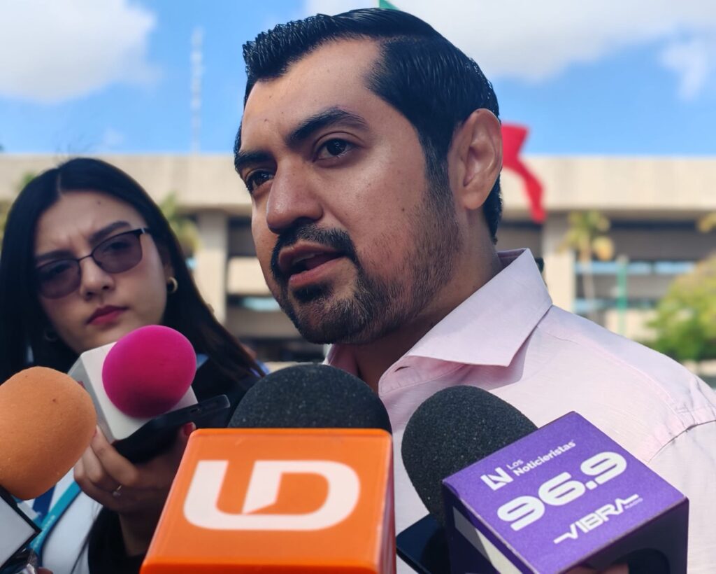 Carlos Mijaíl Suárez Arredondo, director del Hospital Pediátrico de Sinaloa.