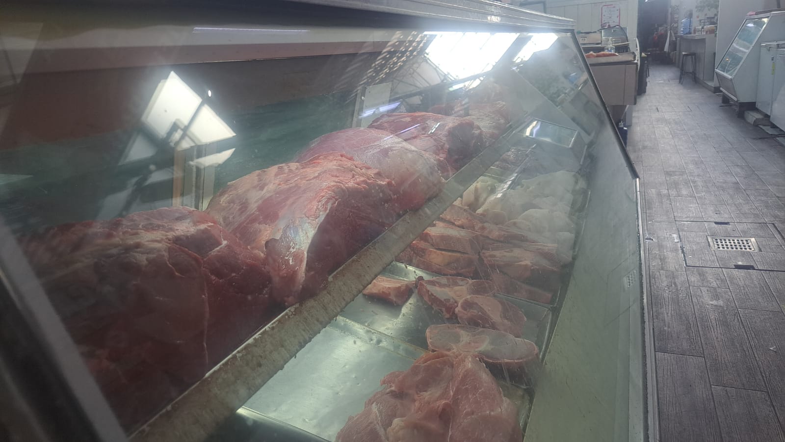 Carne en venta en mercado de Los Mochis.