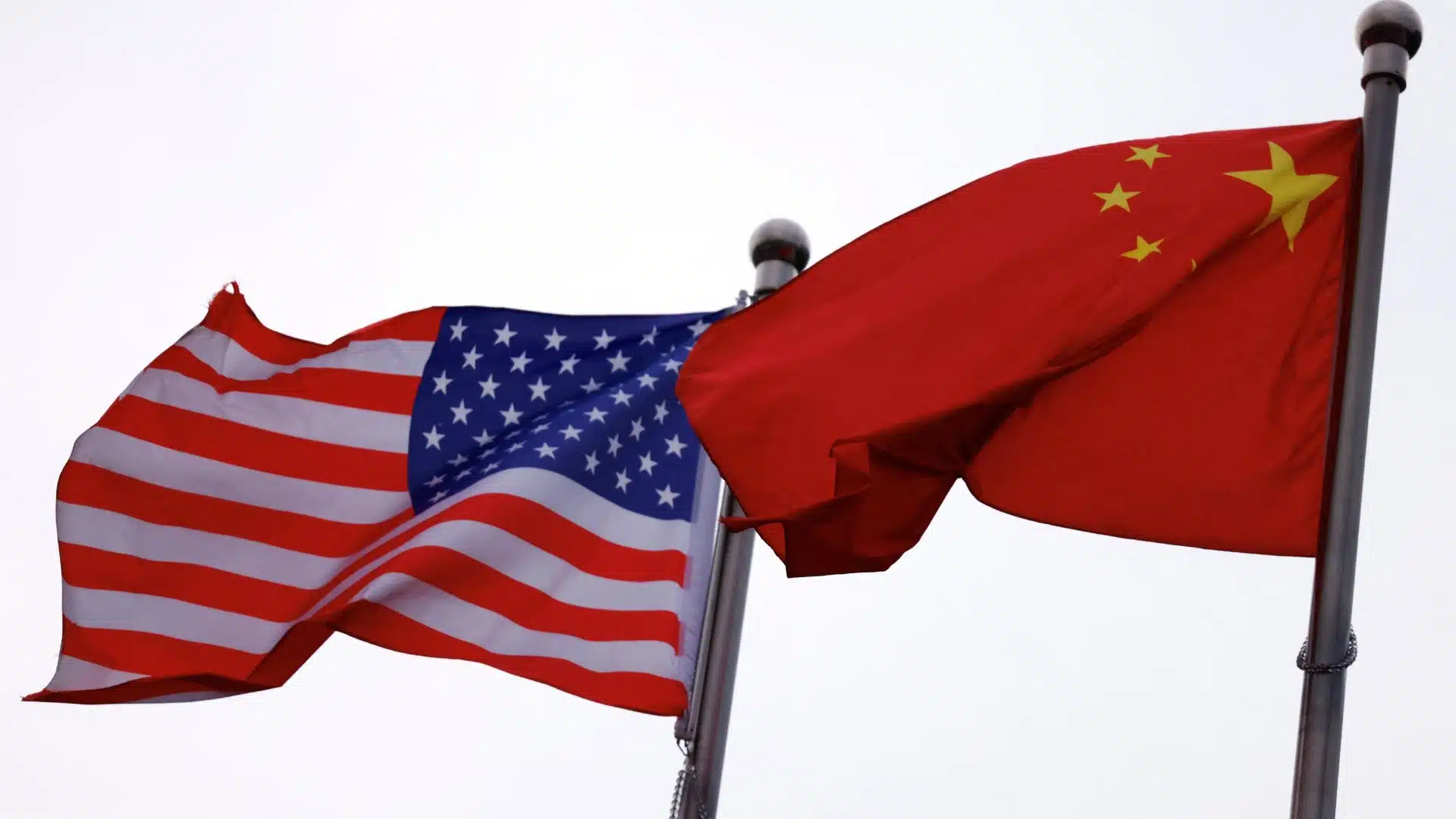 China responde con nuevos aranceles a plástico de EU y otros países
