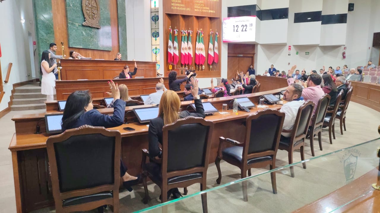 Congreso de Sinaloa aprueba reestructuración de 13 comisiones permanentes