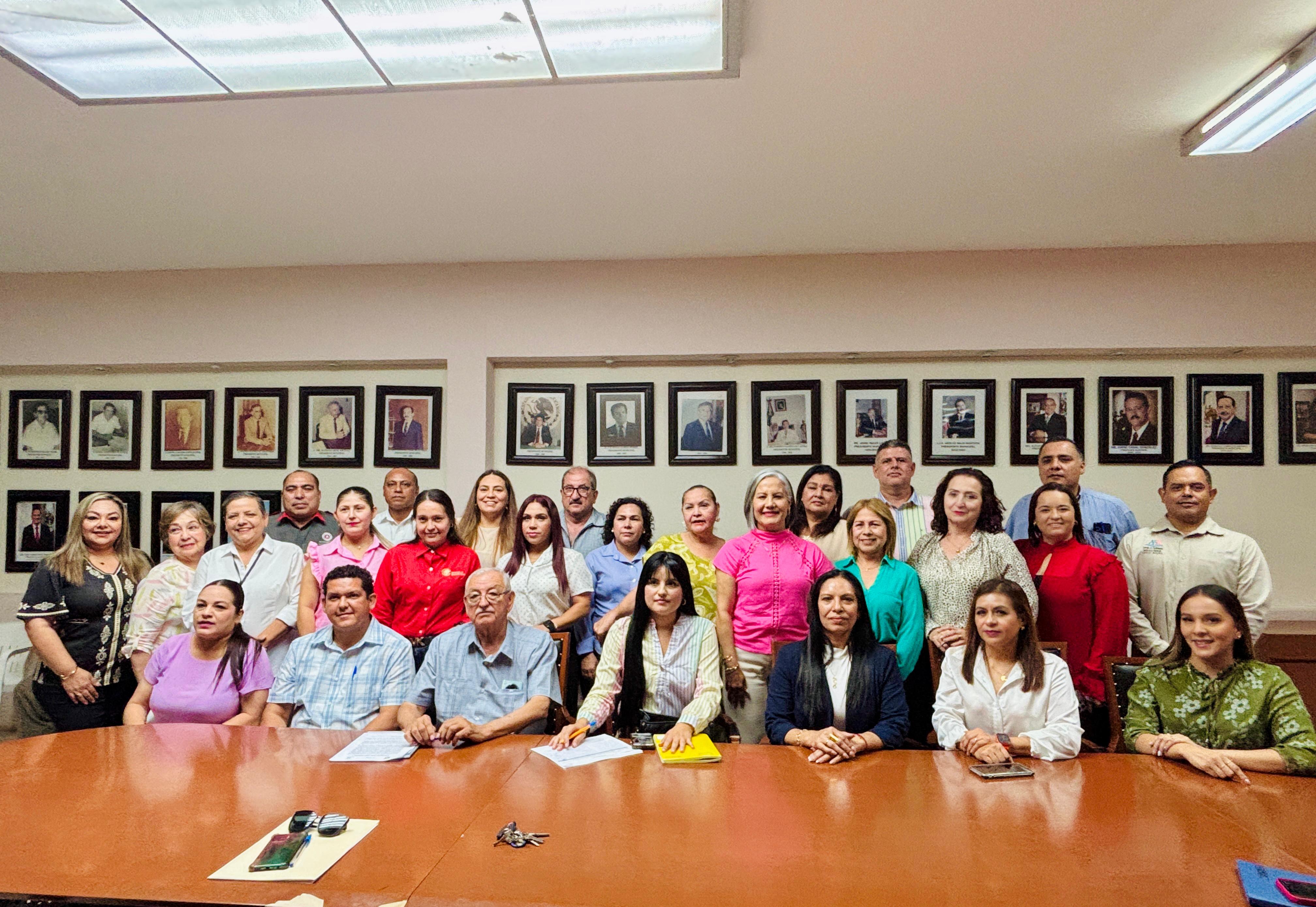 Consejo Municipal de Participación Social en la Educación en Salvador Alvarado.