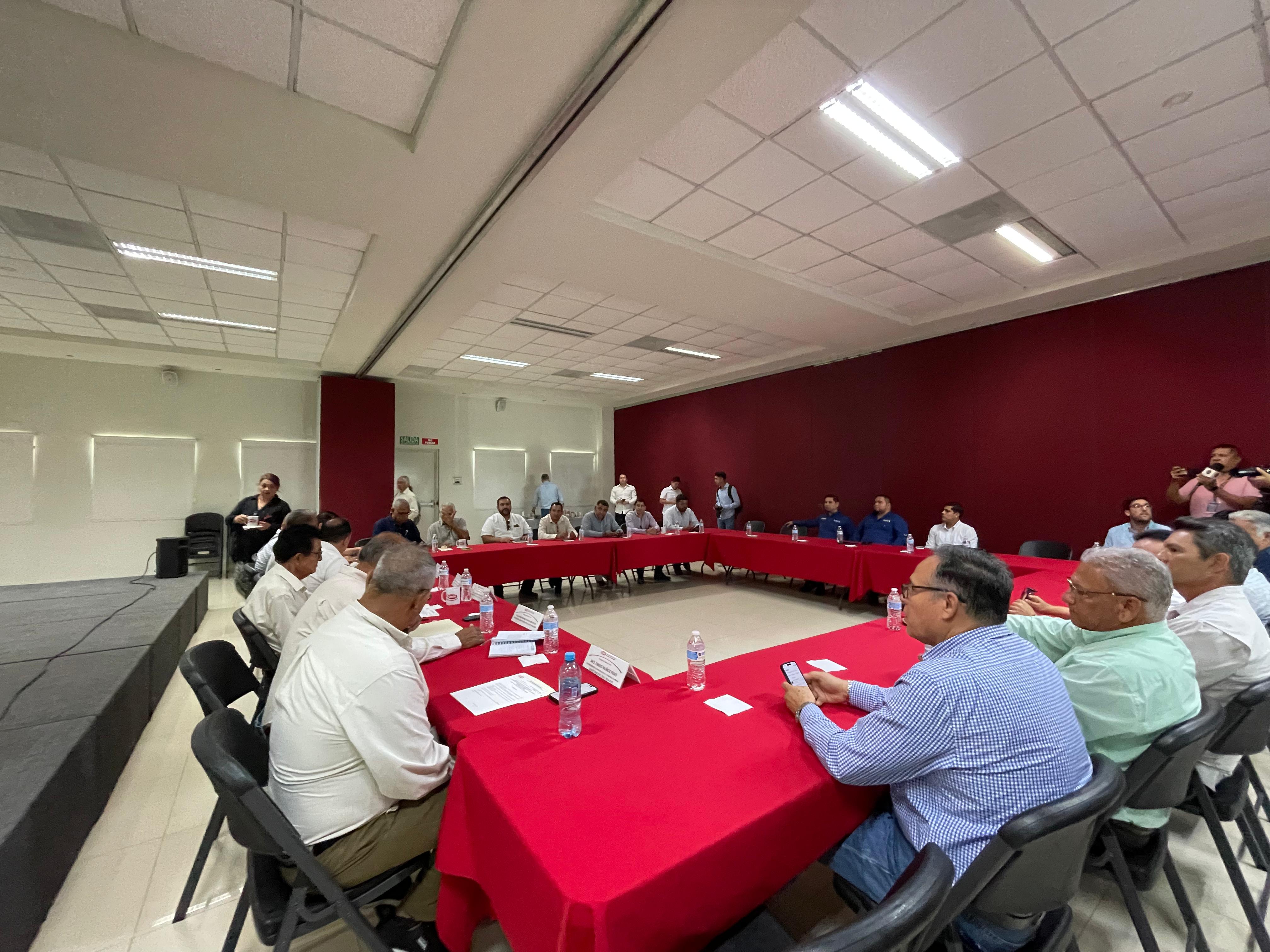 Constructores piden ser incluidos en los proyectos de obra pública para el municipio de Ahome