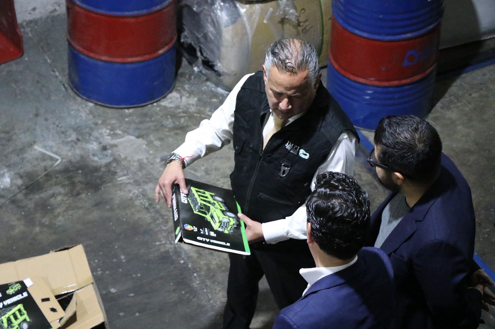 Destruyen casi 11 mil juguetes piratas de Lego en CDMX