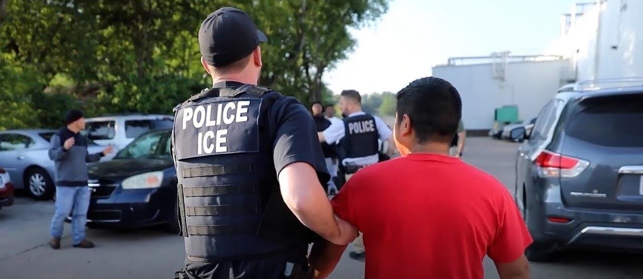 Detienen a 14 trabajadores agrícolas en redada migratoria en Nueva York
