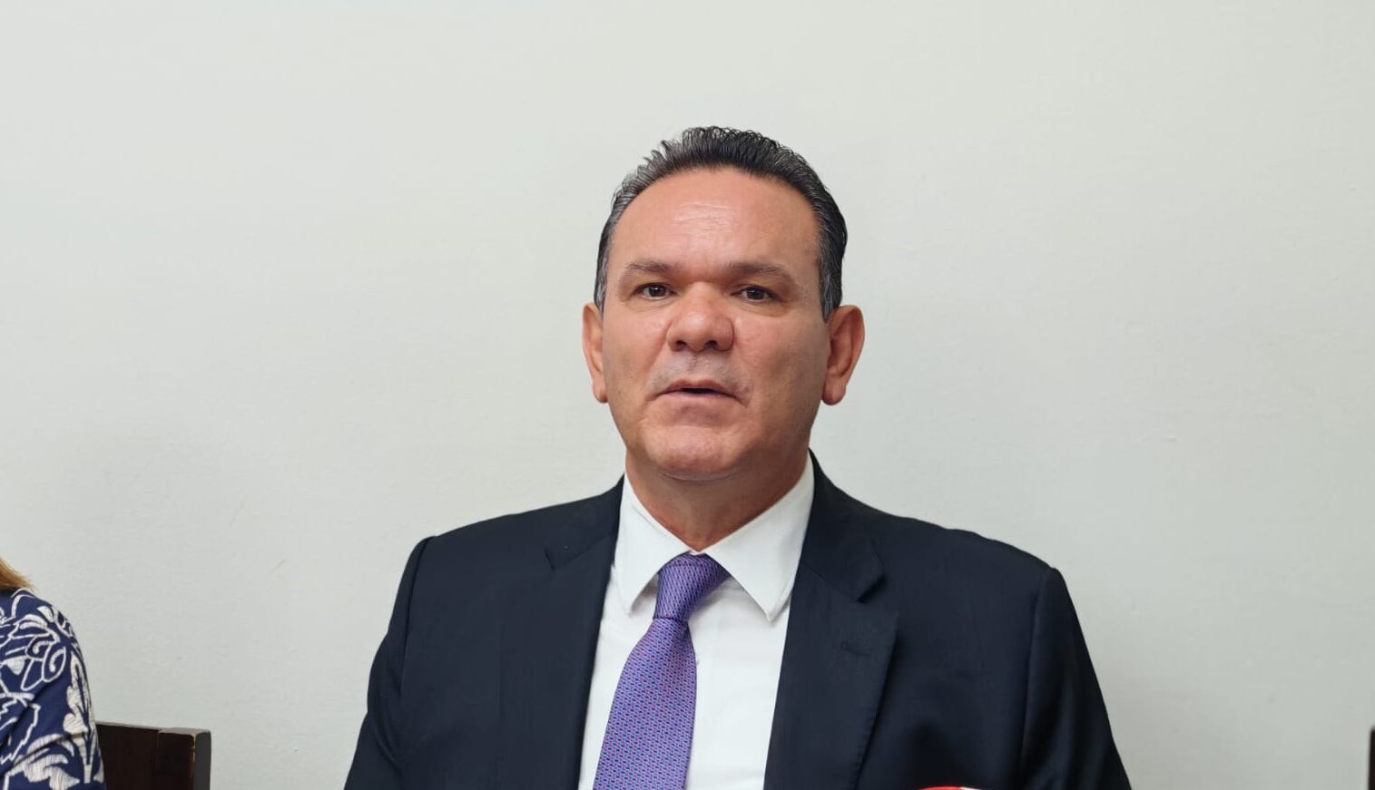 Diputado de MC se solidariza con familias de policías asesinados en Culiacán y Mazatlán