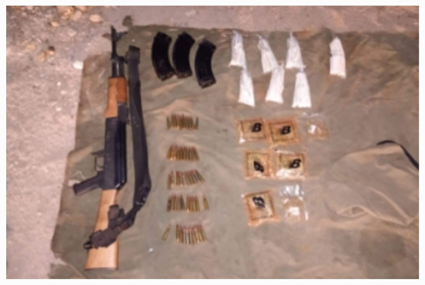 Ejército y Guardia Nacional asegura arma, cargadores, cartuchos y droga