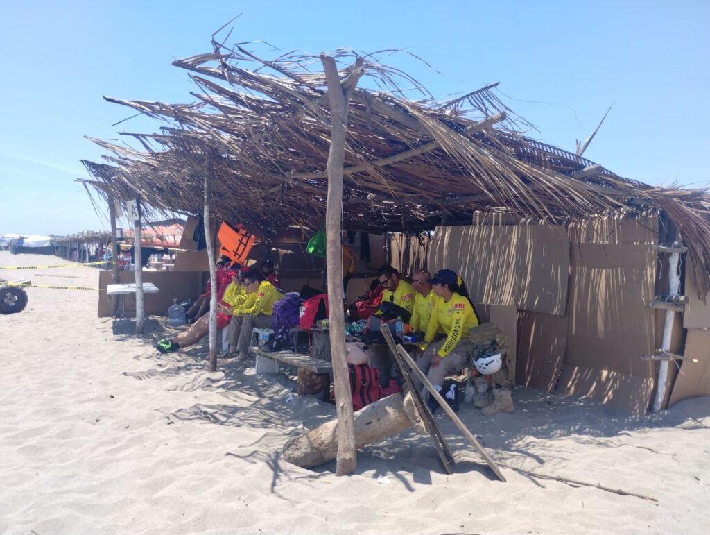 Elementos de PC y salvavidas se despliegan para dar seguridad en las Fiestas del Mar de Las Cabras