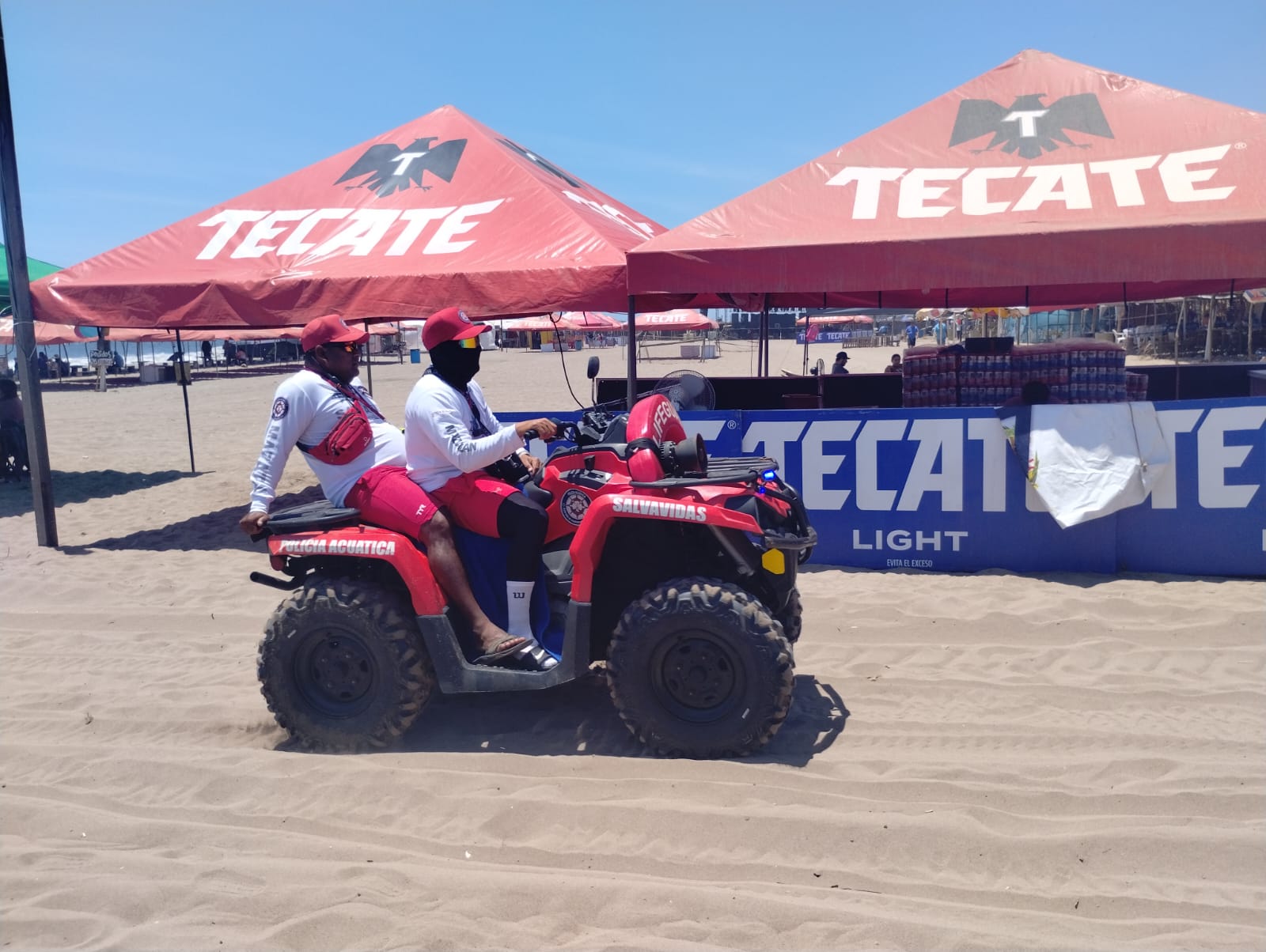 Elementos de PC y salvavidas se despliegan para dar seguridad en las Fiestas del Mar de Las Cabras