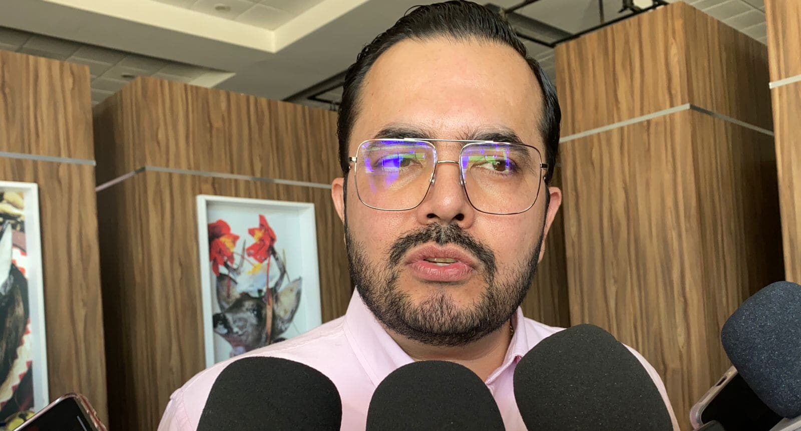 Empresas tendrán que pagar por anuncios y estacionamiento