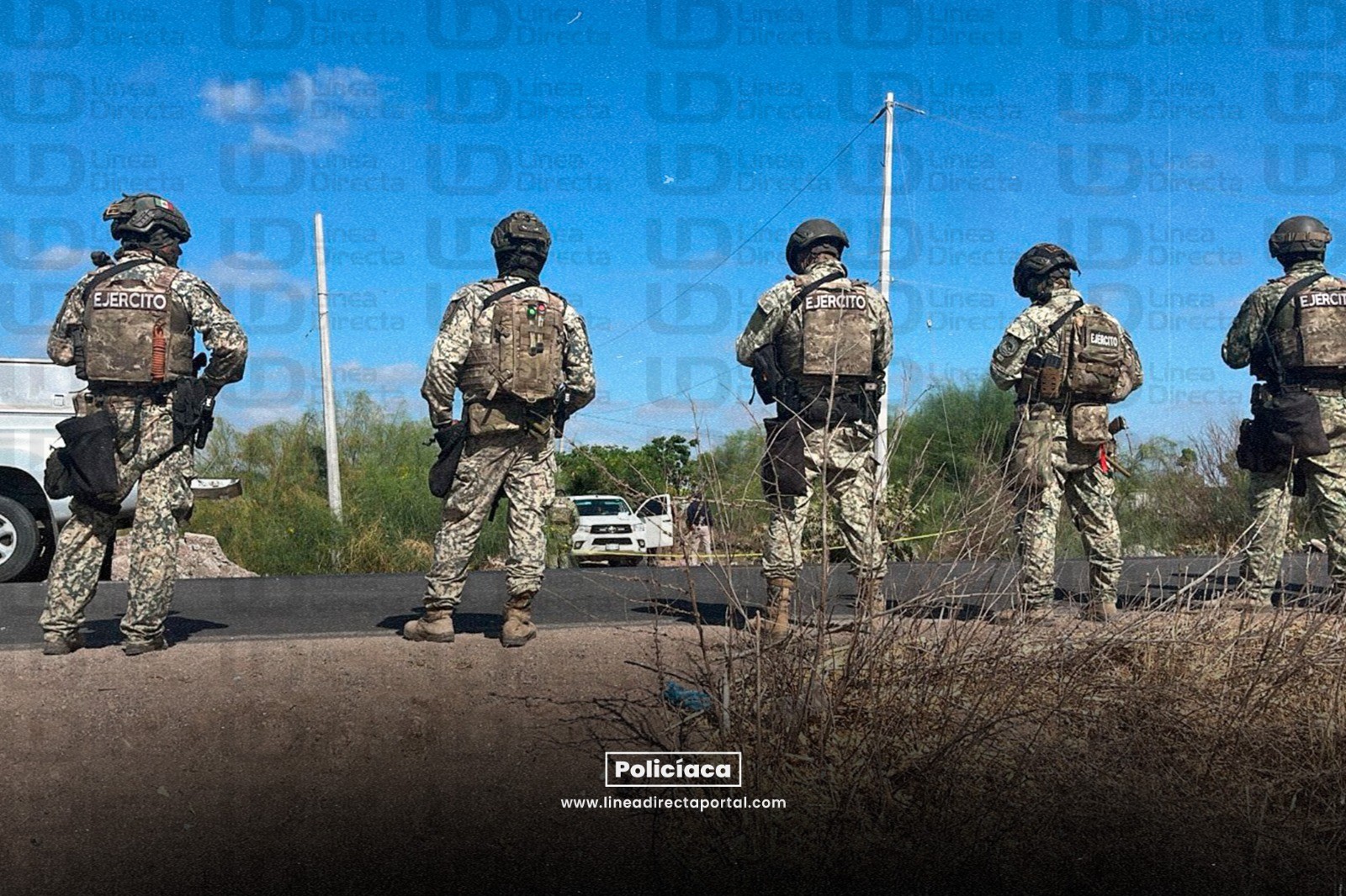 Elementos del Ejército Mexicano resguardando el lugar en el que ocurrió el presunto enfrentamiento.
