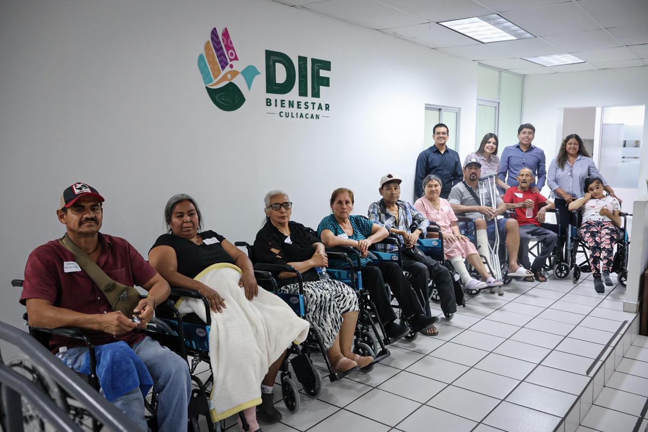 Entrega de sillas de rueda DIF Bienestar Culiacán
