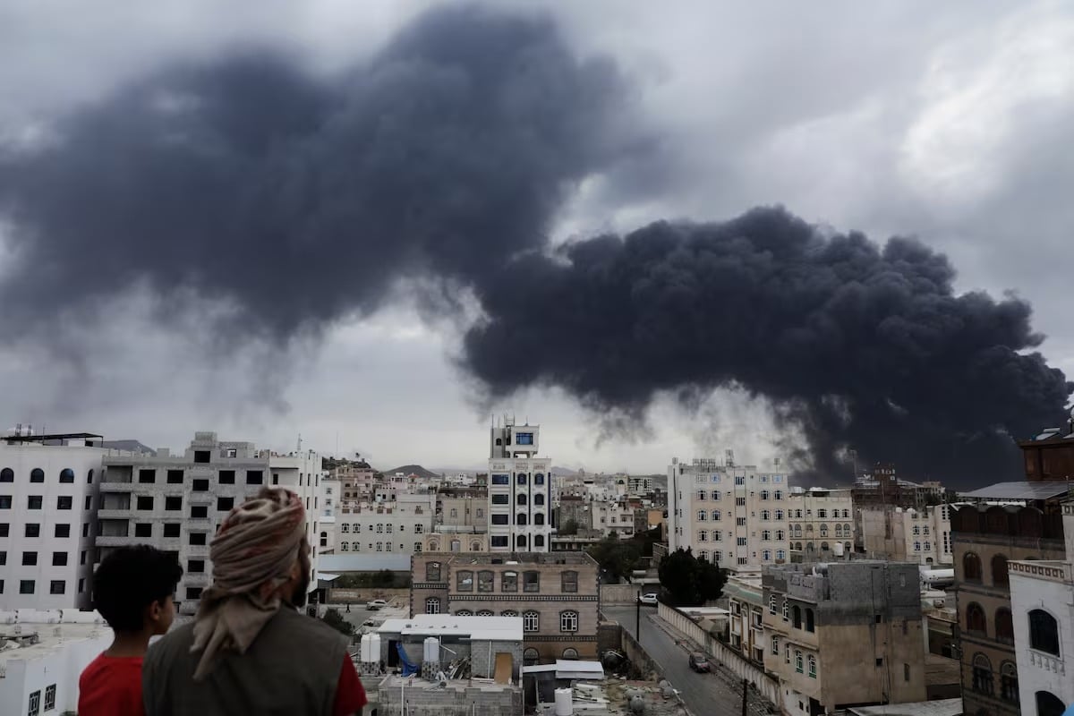 Evacuación forzada en Yemen por amenaza de bombardeo israelí