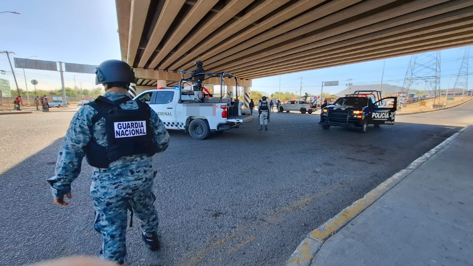 Fallece otro de los hombres localizados heridos de bala en puente de “La Costerita” en Culiacán