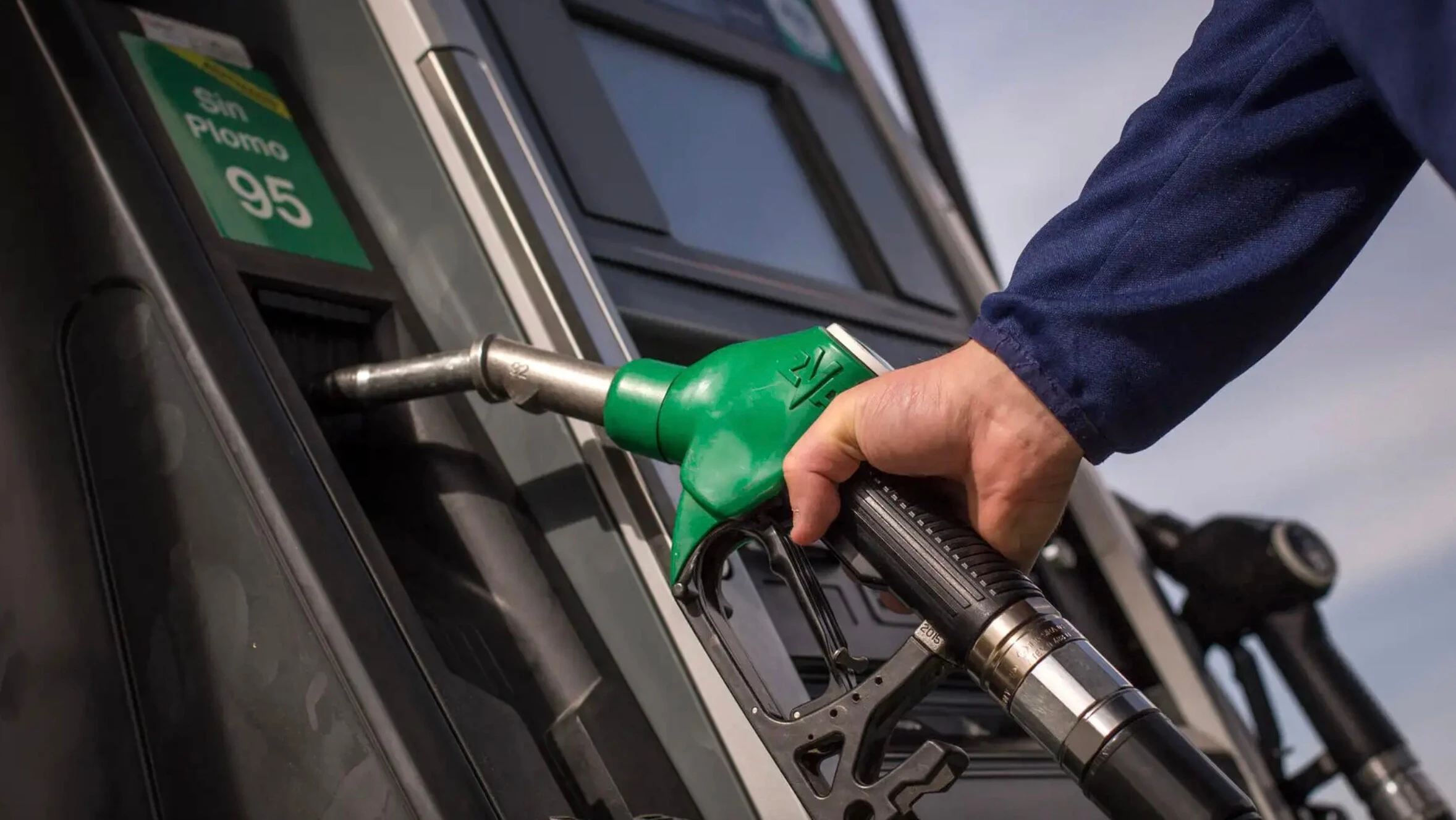 Carga de gasolina.
