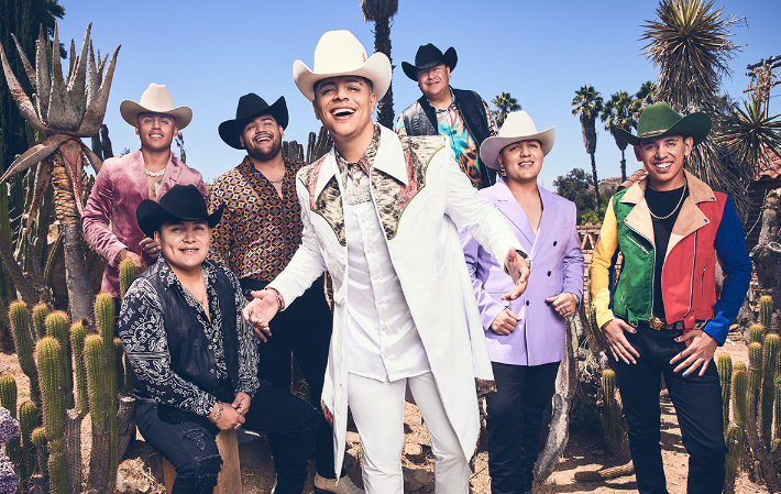 Grupo Firme pierde visas y cancela show en California; trámite sigue en proceso administrativo