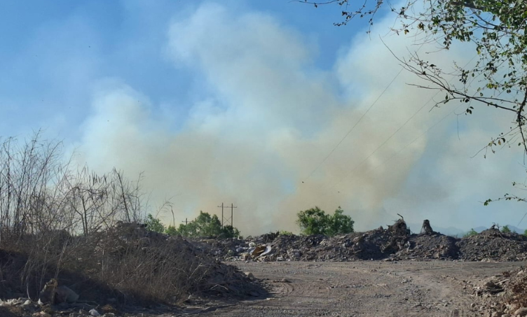 Cortina de humo tras incendio