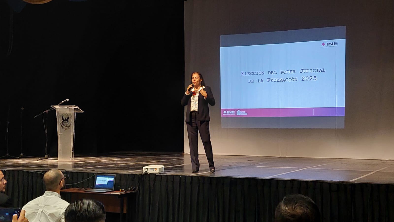 Kyri Rebeca Vences Solís