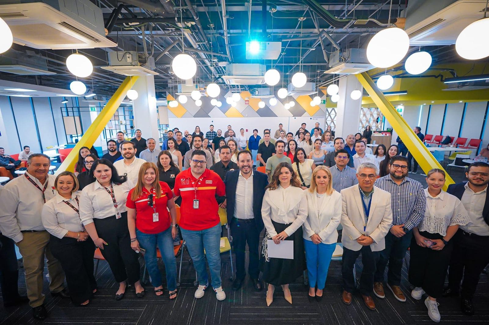 Lanzan “Camino Comercial”, programa que conectará a emprendedores y Mipymes con cadenas comerciales