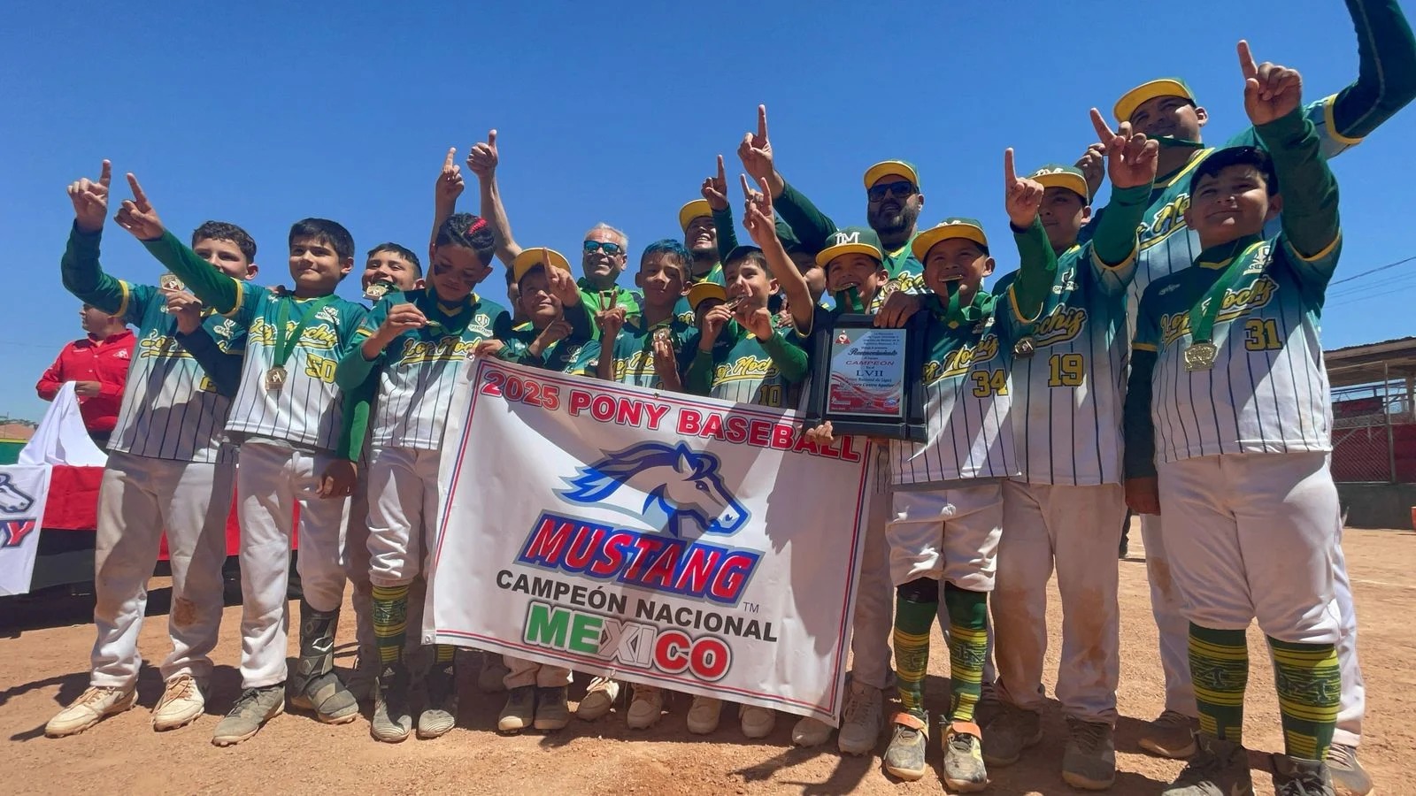 Liga de Ahome tiene festejo tras ser campeones nacionales