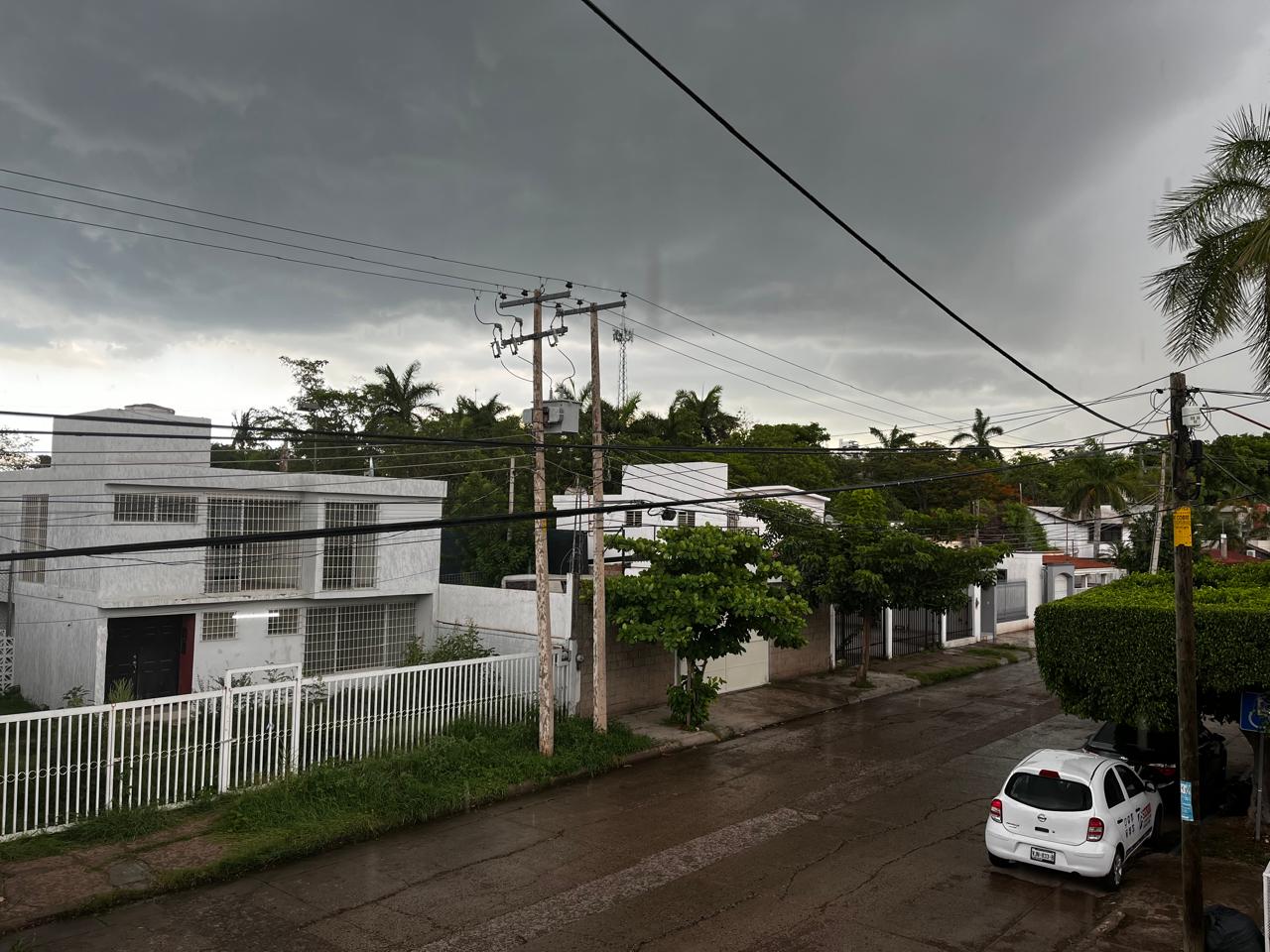 Llovizna en ocoroni sorprenden