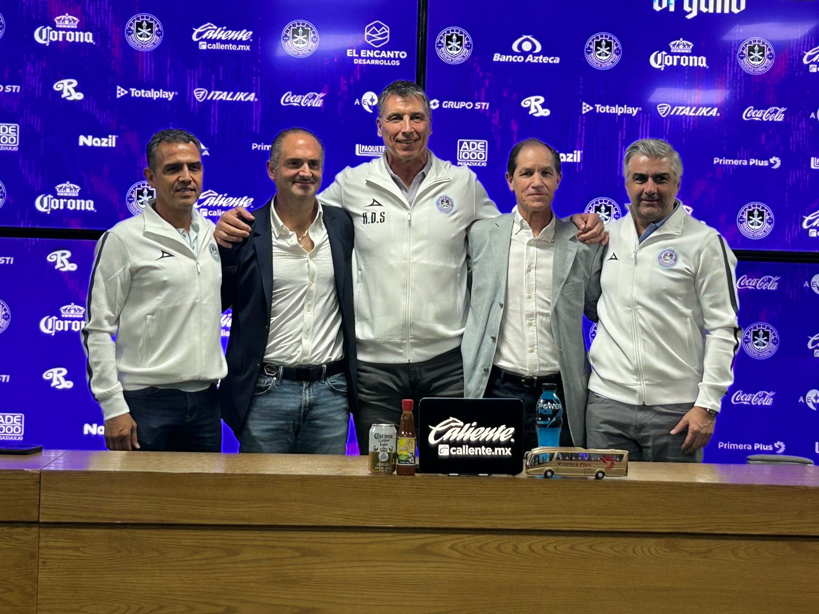 Robert Dante Siboldi es presentado por el club Mazatlán FC