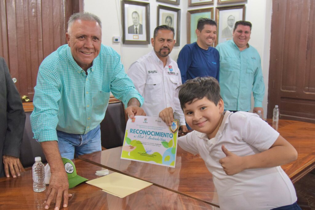 Niñas y niños de El Fuerte se convierten en Guardianes del Agua con orgullo y compromiso