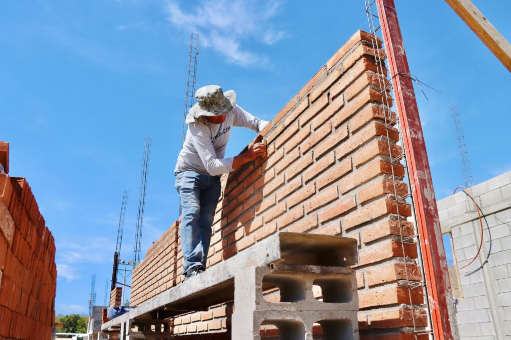 Obra de la arena Badiraguato avanza
