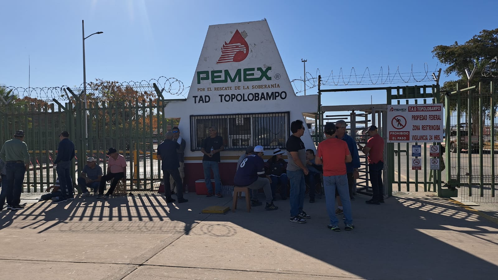 Plantón Pemex