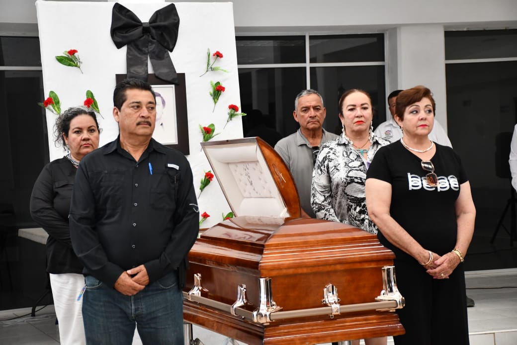 Rinden homenaje póstumo al expresidente municipal Aarón Sánchez Ureta en Angostura