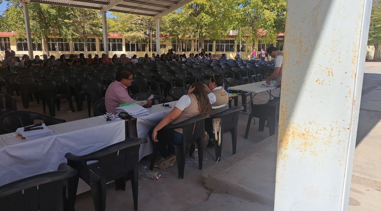 Entrega de becas