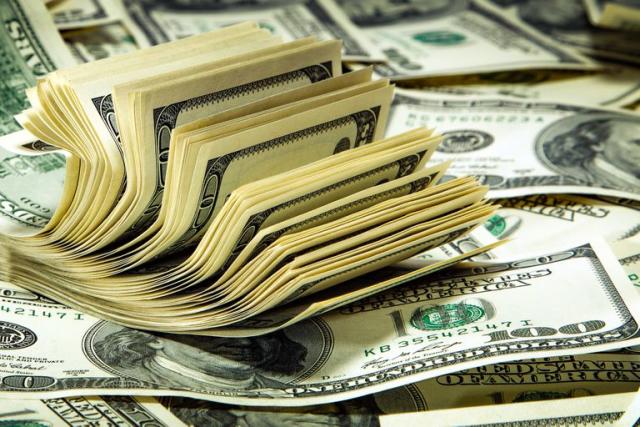 Rompe récord Estados Unidos en recaudación por aranceles durante abril