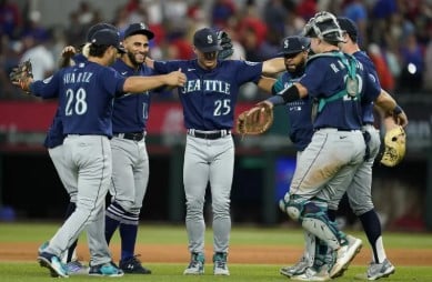 Seattle Mariners visitan a los Texas Rangers en una serie clave de la MLB