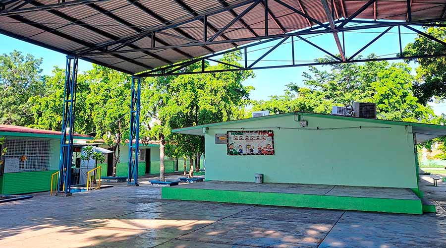 Ausentismo en escuela de Culiacán