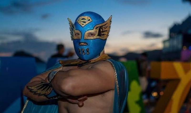 Super Ángel, luchador profesional
