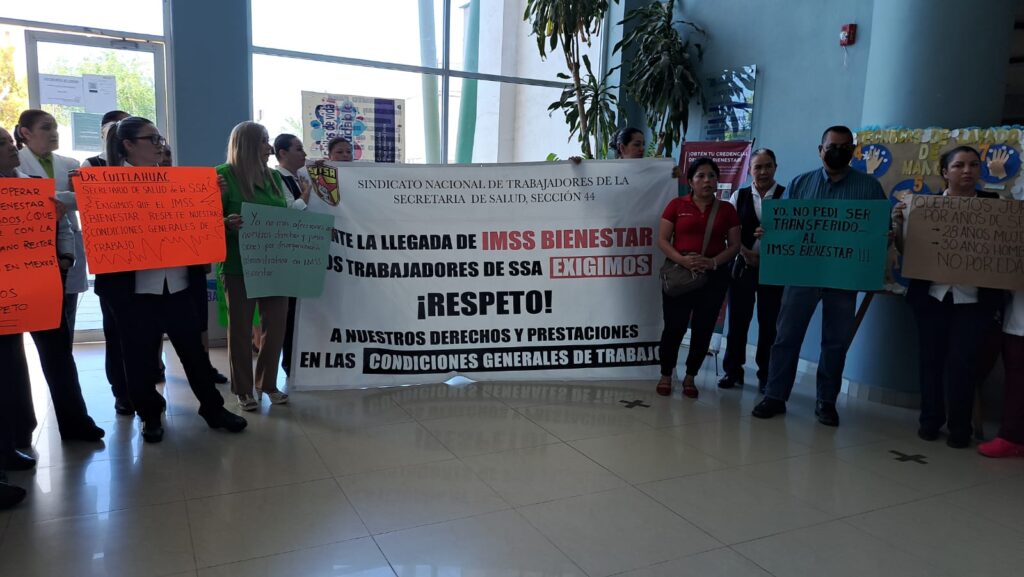 Trabajadores de Salud se manifiestan