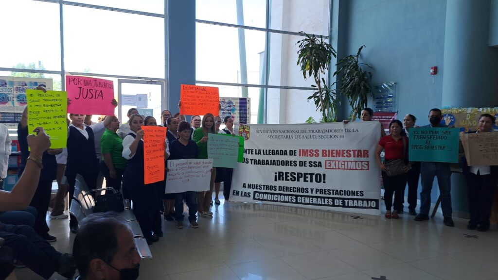 Trabajadores de Salud se manifiestan