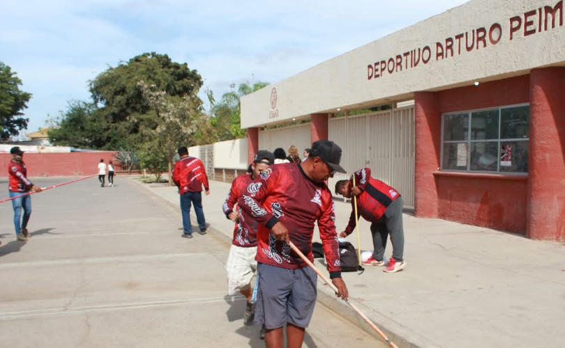 Estudiantes de la UAdeO Guasave realizan jornada de limpieza en el Deportivo Arturo Peimbert Camacho