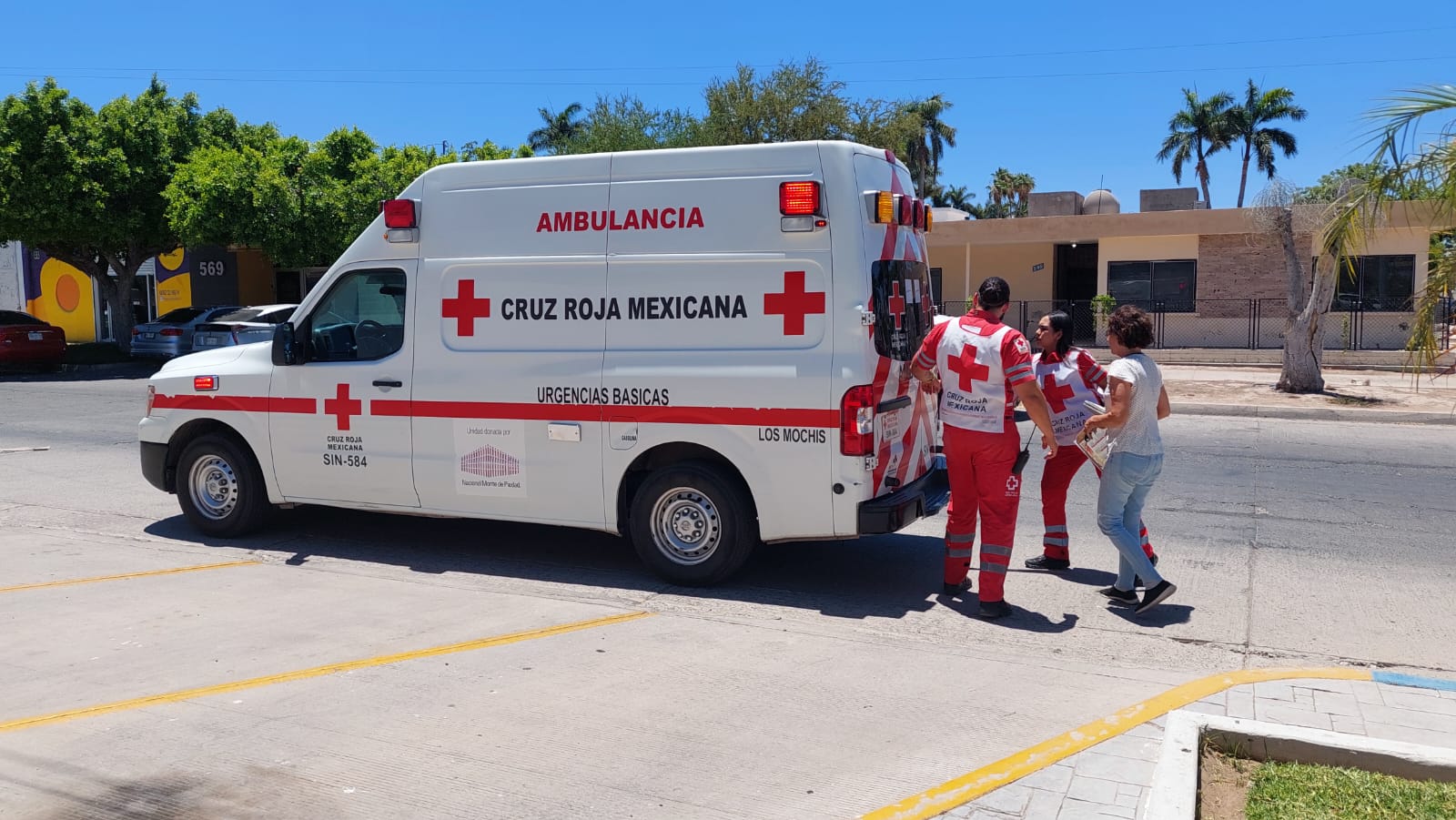 Una mujer termina en el hospital tras chocar por alcance en el Centro de Los Mochis