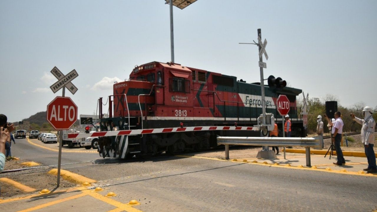 Urge que Ferromex instale plumillas en las estaciones del tren en Guasave