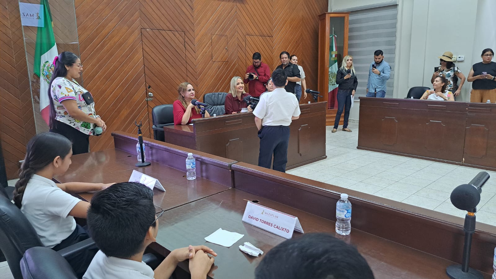 Alumnos de la Usaer 116 en un encuentro con la alcaldesa Estrella Palacios.