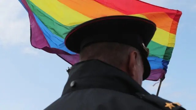 Apple recibe nueva sanción en Rusia por contenidos vinculados al movimiento LGBT