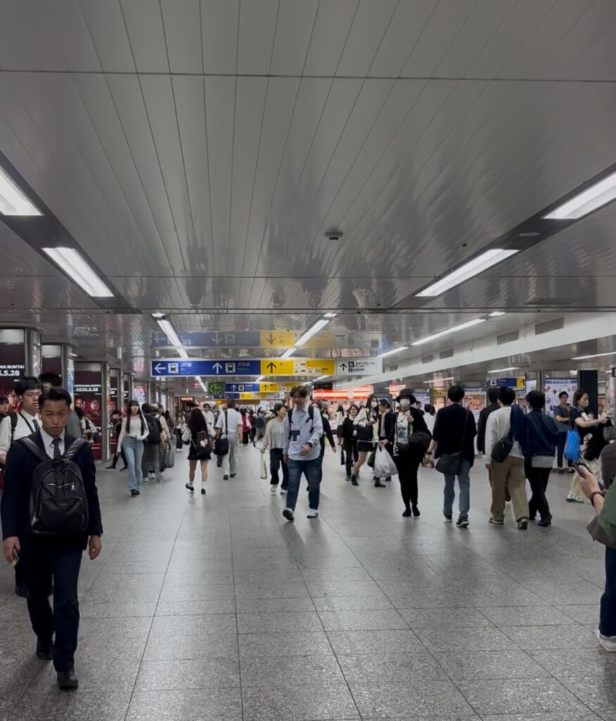 Interior de Yokohama Station.